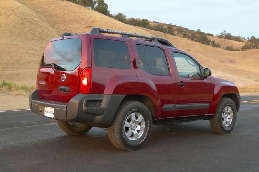  Nissan Xterra 2005 года  (фото 22 из 31)